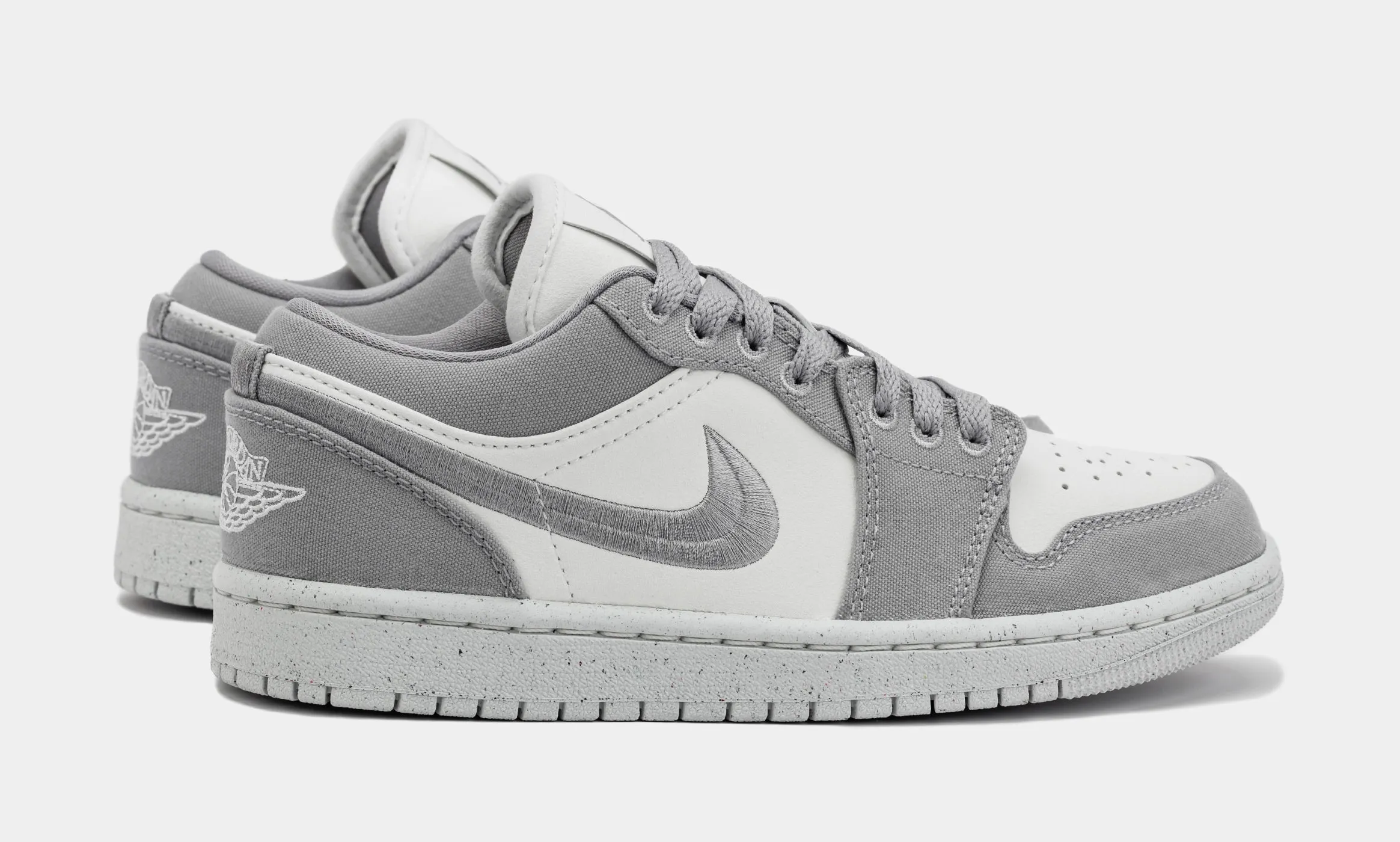 Air Jordan 1 Retro Low SE Light Steel Grey Womens Lifestyle Shoes (Grey/White)