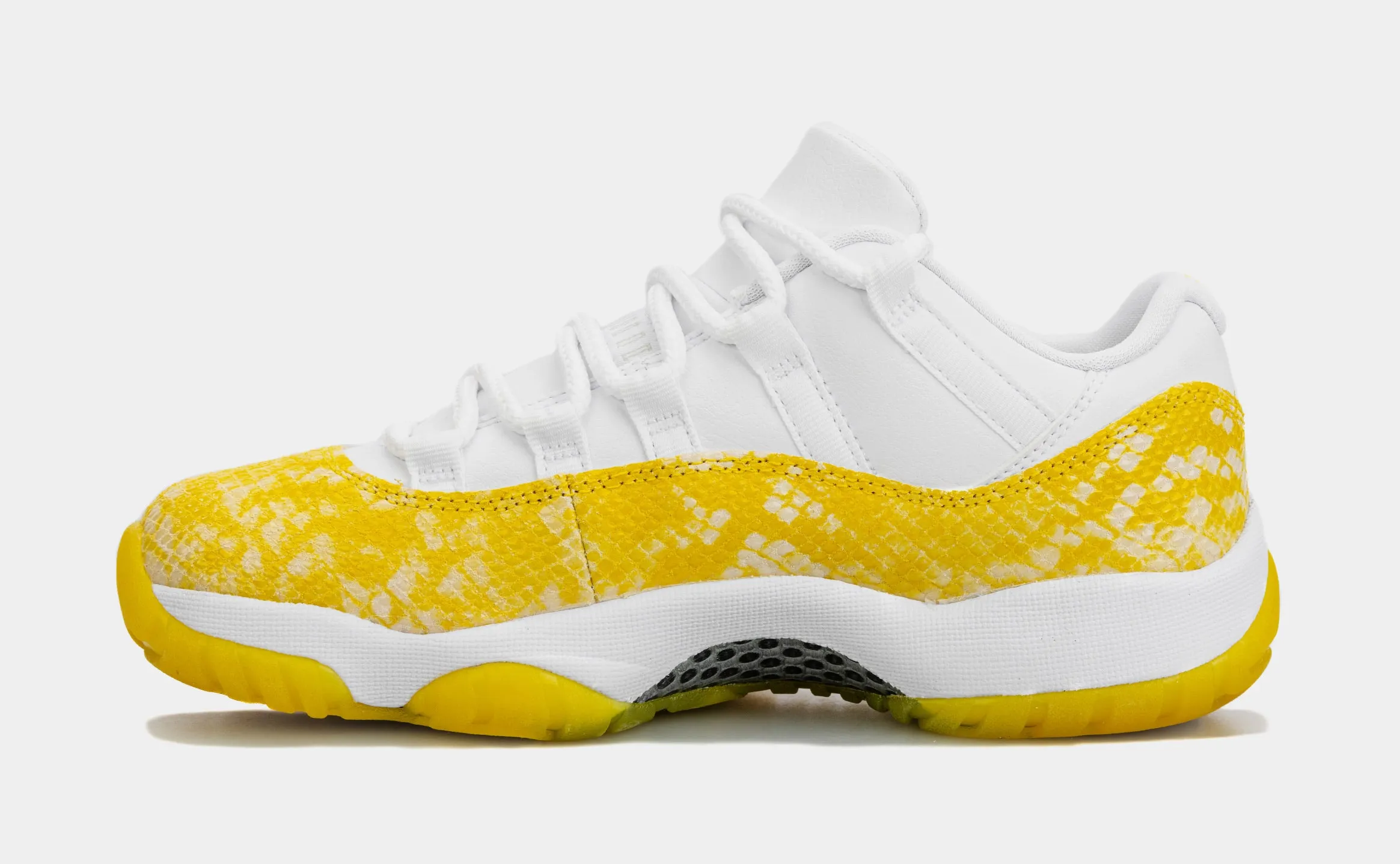 Air Jordan 11 Retro Low Yellow Snakeskin Womens Lifestyle Shoes (Yellow/White)