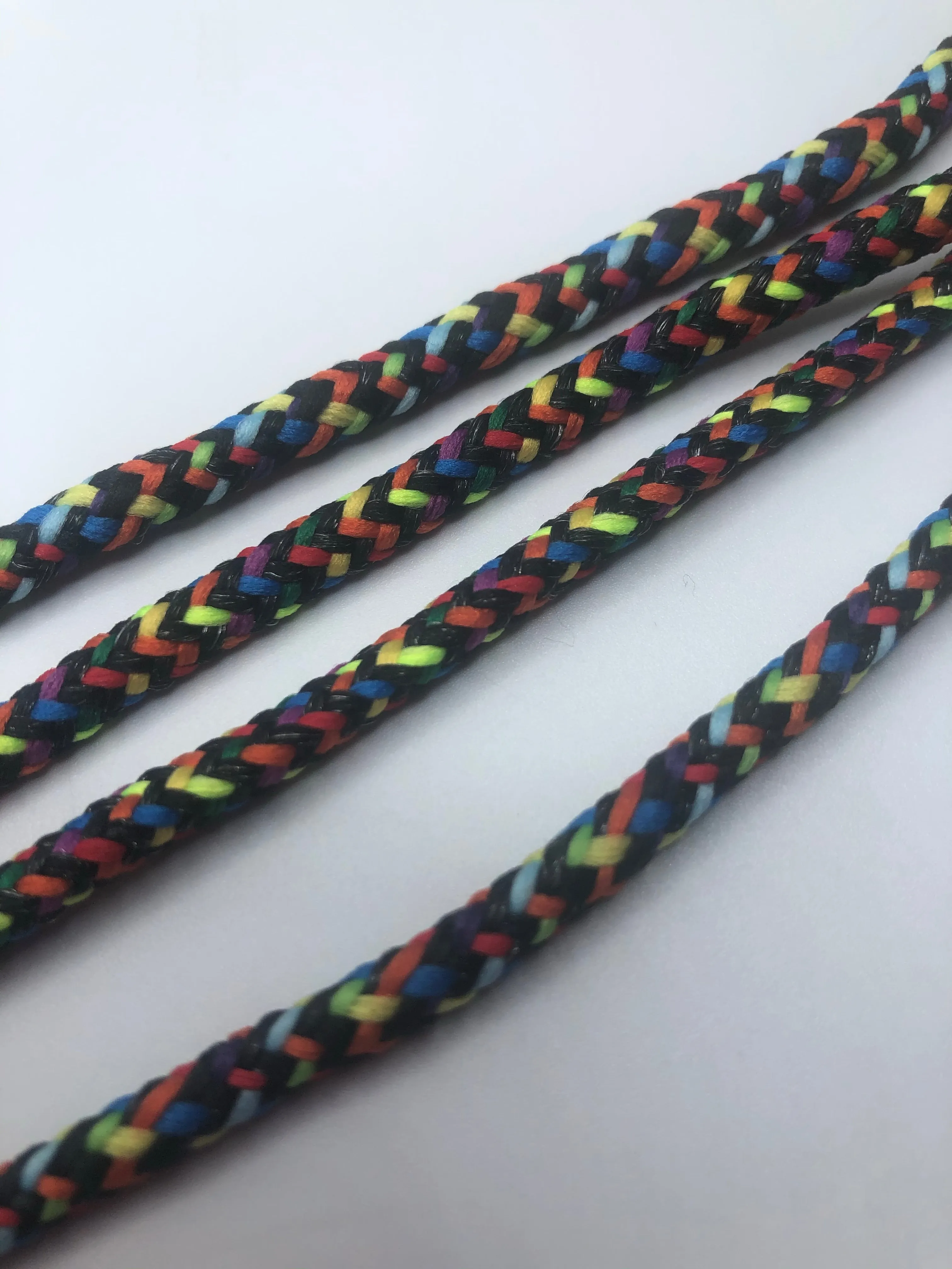 Round Chevron Shoelaces - Black Rainbow