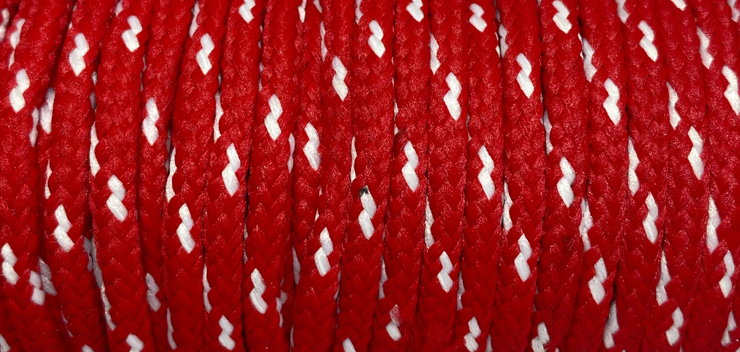 Round Classic Shoelaces - Red with White Accents