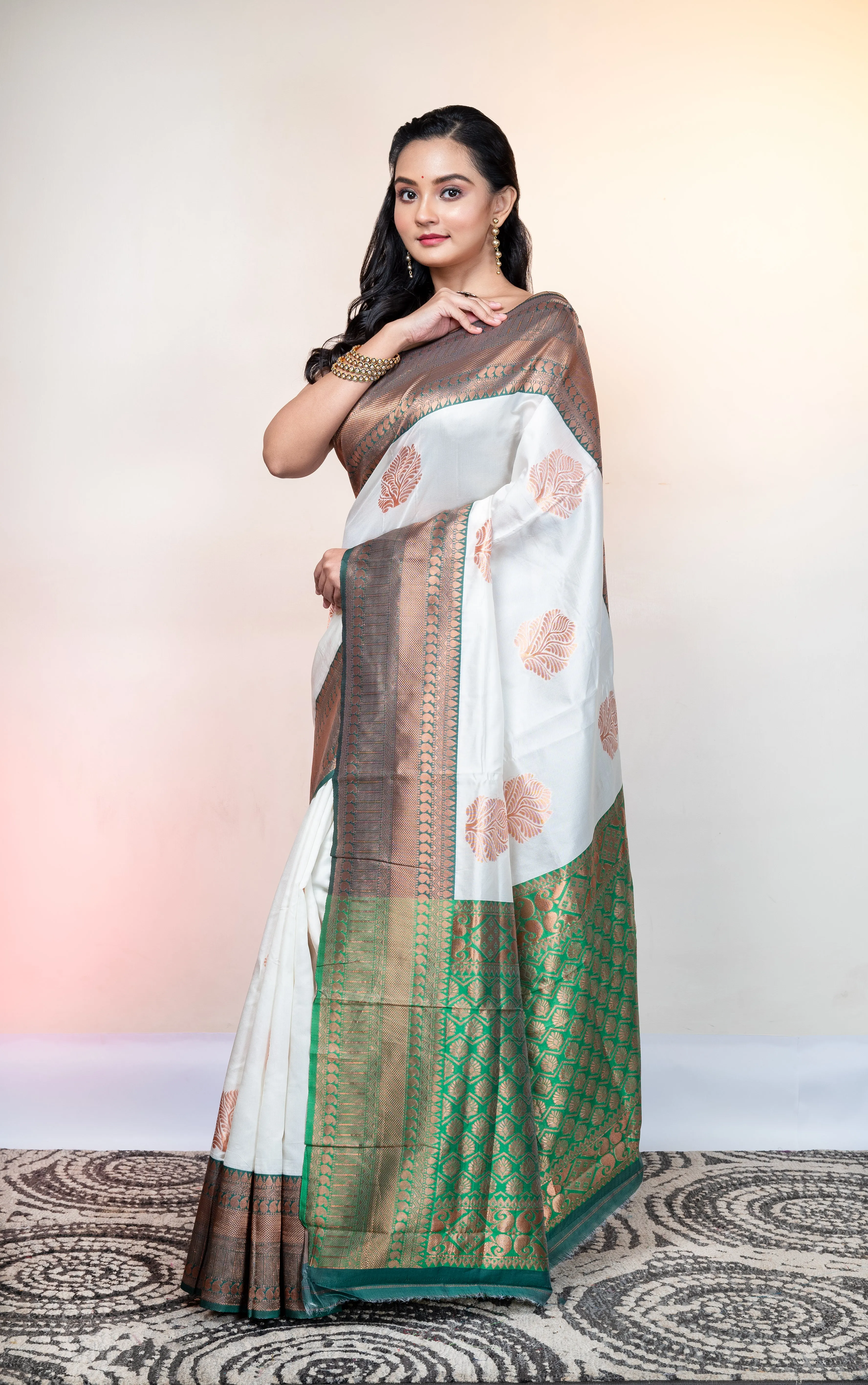 Women Off-White Banarasi Soft Silk Saree With Jacquard Border